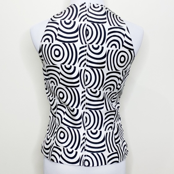 Halter Black and white spiral print top - Picture 2 of 7